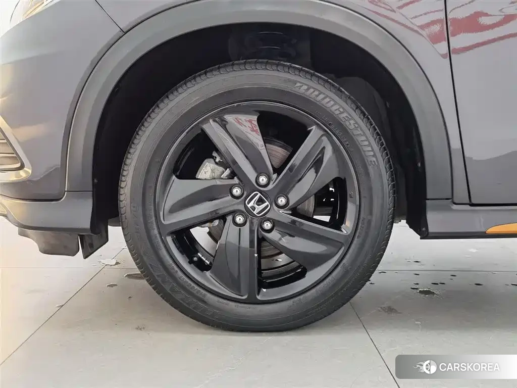 Honda Vezel id 4547302 из Китая 24