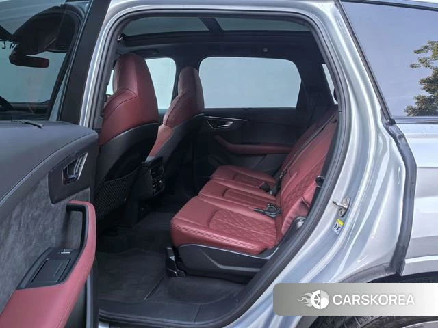 Audi SQ7 id 4278794 из Китая 23
