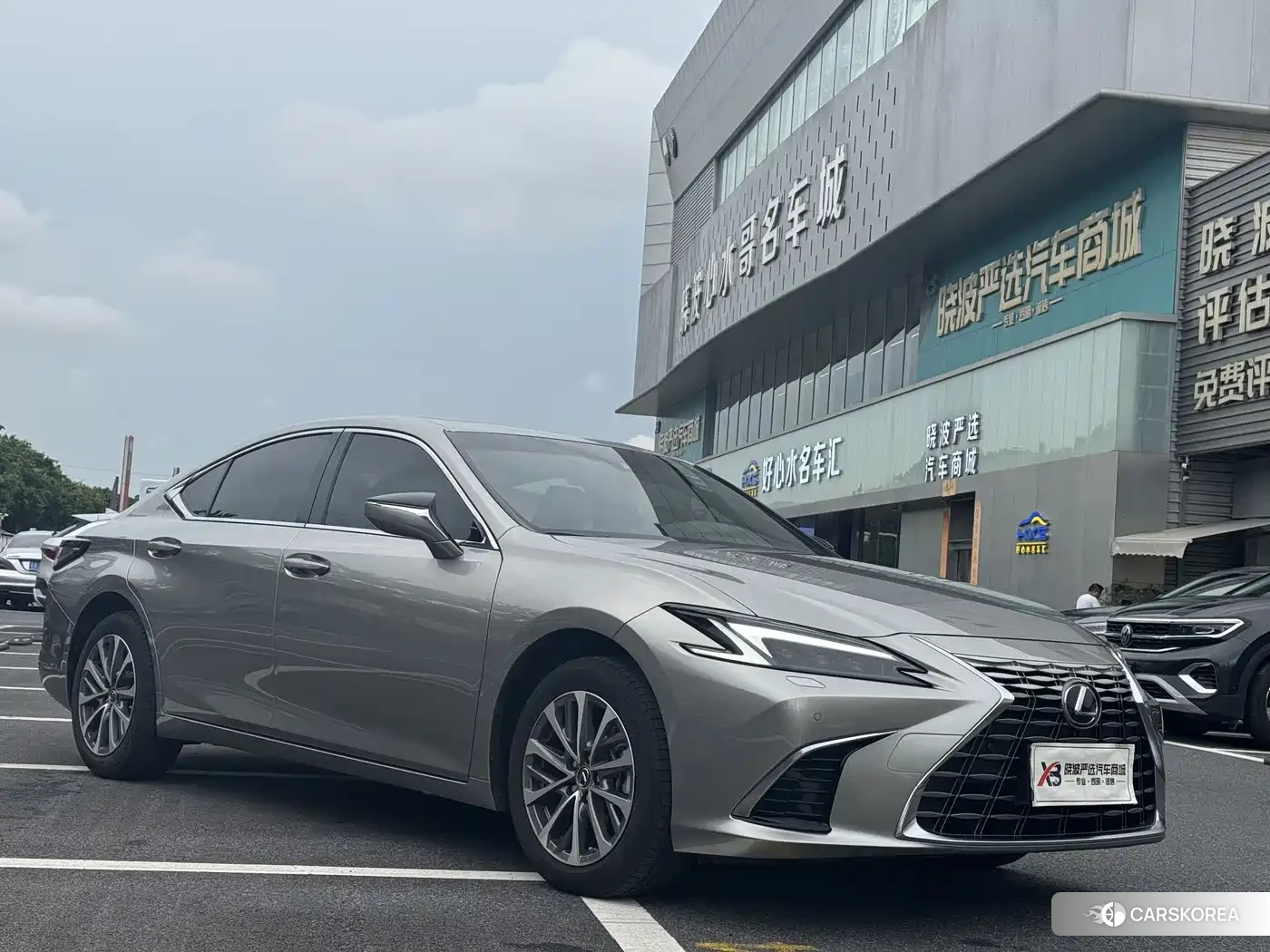 Lexus ES id 4577500 из Китая 20