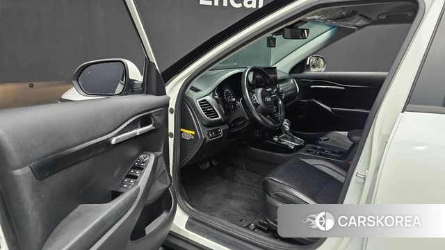 Kia Seltos id 4632768 из Кореи 32