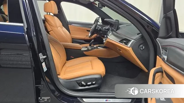 BMW 5 Series (G30) id 3416169 из Кореи 20