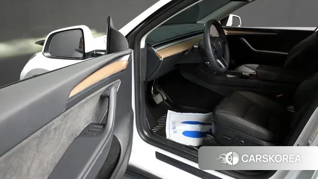 Tesla Model Y id 3289204 из Кореи 20