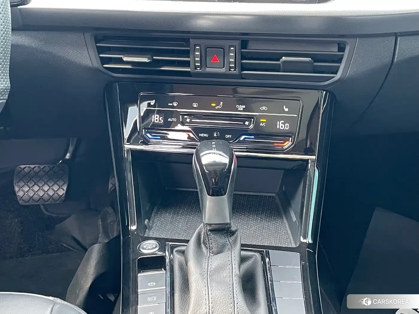 Volkswagen Passat id 4607079 из Китая 24