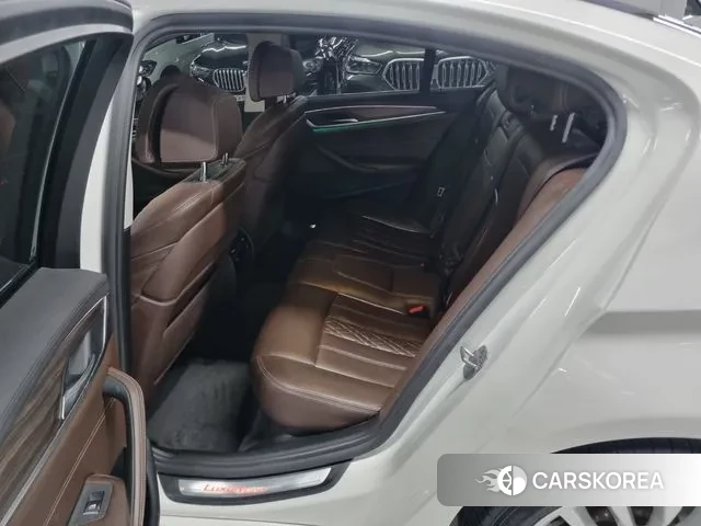 BMW 5 Series (G30) id 2997465 из Кореи 20