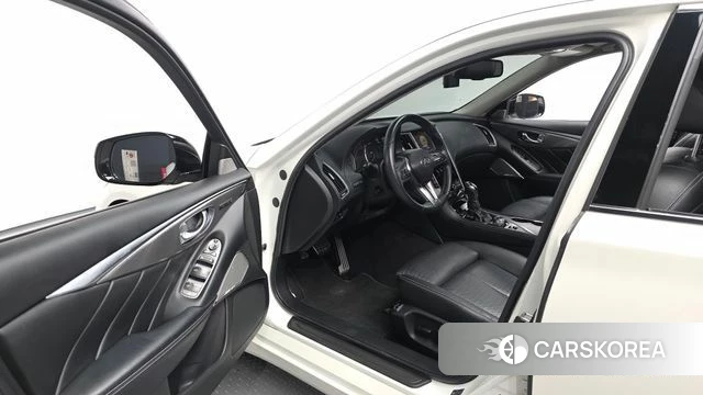 Infiniti Q50 id 4732463 из Кореи 31