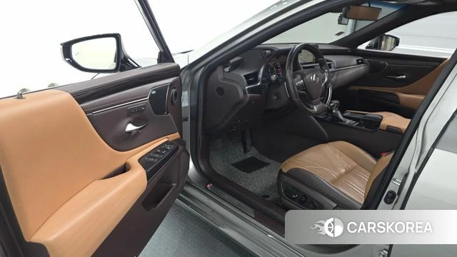 Lexus ES300h 7th generation id 4625347 из Кореи 31