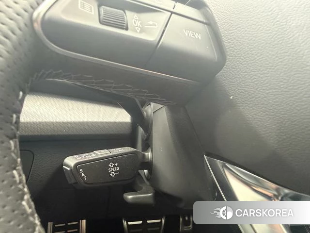Audi Q5L id 4307720 из Китая 25