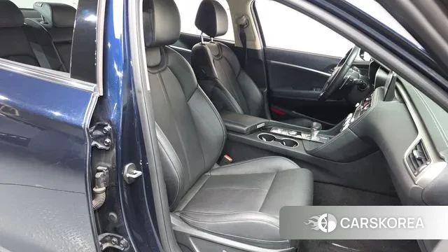 Genesis The New G70 id 3237985 из Кореи 20