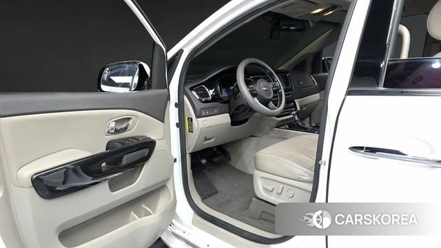 Kia All New Carnival id 4372120 из Кореи 20