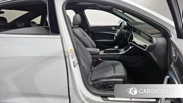 Audi A6 (C8) id 2884588 из Кореи 20