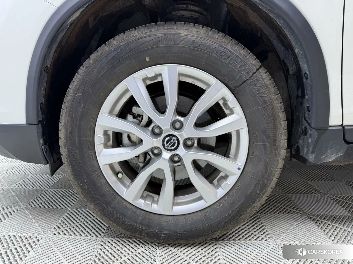 Nissan Qijun id 4512609 из Китая 15