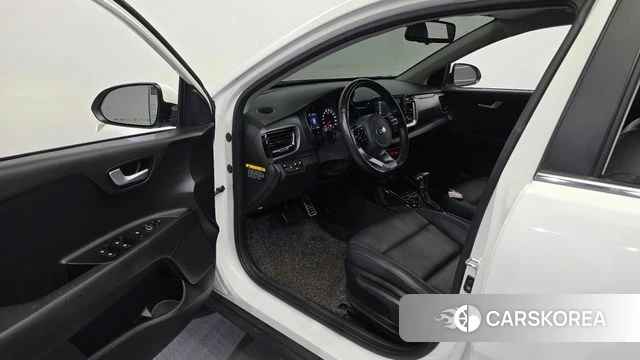 Kia Stonic id 3820952 из Кореи 20