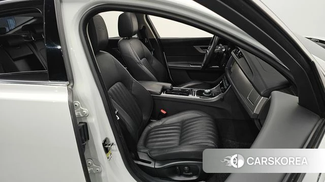 Jaguar XF (X260) id 3861788 из Кореи 20