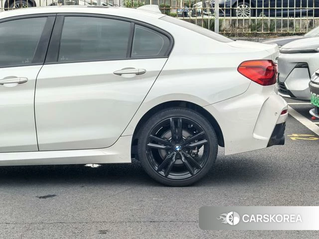 BMW 1 series id 4273546 из Китая 22