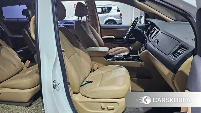 Kia The New Carnival id 3270143 из Кореи 20