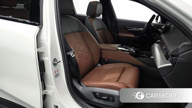 BMW 5 Series (G60) id 3786396 из Кореи 20