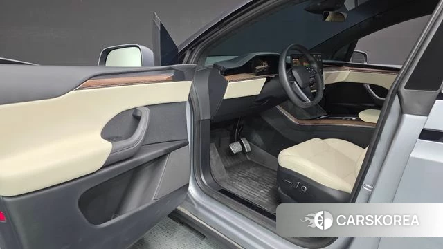 Tesla Model X id 4833994 из Кореи 36
