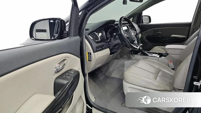 Kia The New Carnival id 4728087 из Кореи 33