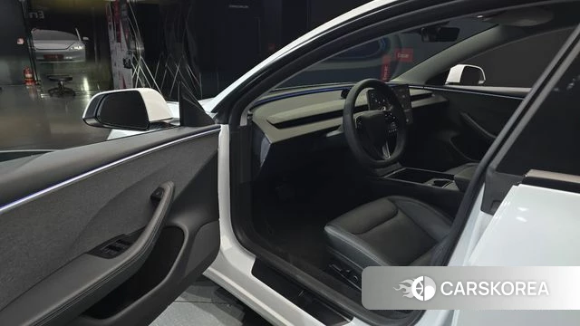 Tesla Model 3 id 4753084 из Кореи 31