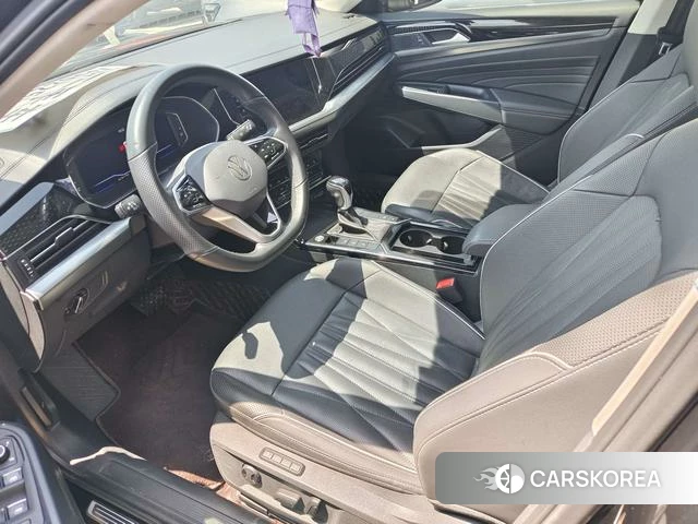 Volkswagen Passat id 4277548 из Китая 14