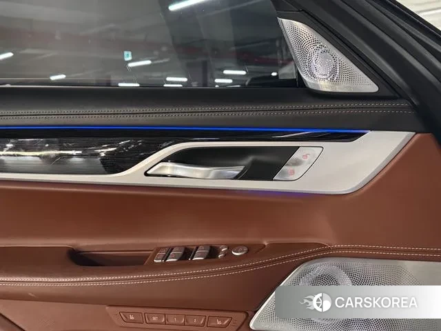 BMW 7 Series (G11) id 3789715 из Кореи 14