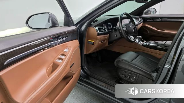 Genesis G90 id 4294512 из Кореи 20