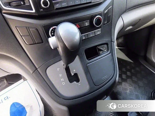 Hyundai The New Grand Starex id 3206011 из Кореи 19