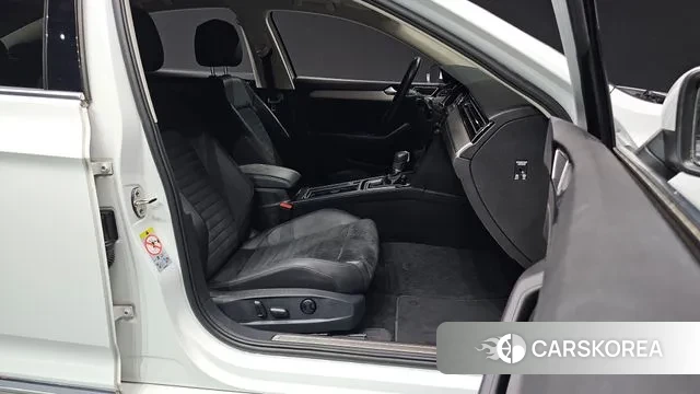 Volkswagen Passat GT (B8) id 2977216 из Кореи 20