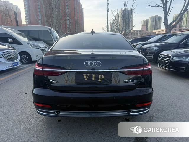 Audi A6L id 4271815 из Китая 16