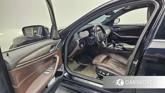 BMW 5 Series (G30) id 3671748 из Кореи 20