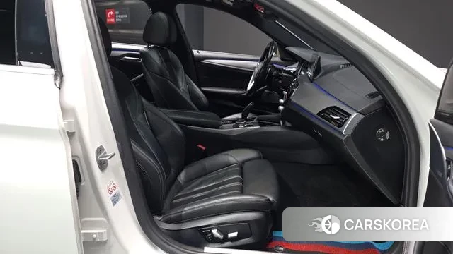 BMW 5 Series (G30) id 3541778 из Кореи 20