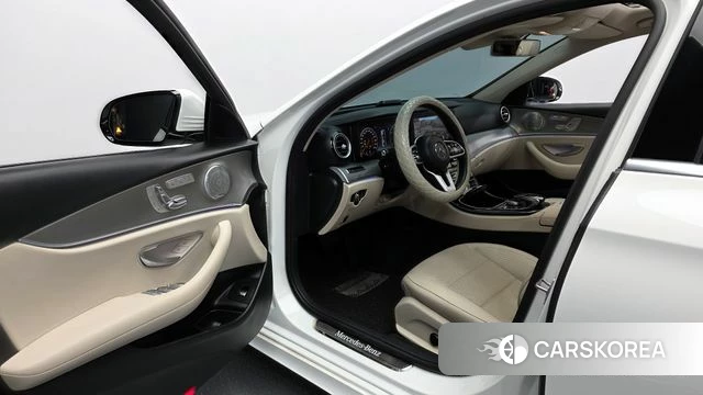 Mercedes-Benz E-Class W213 id 4020101 из Кореи 20