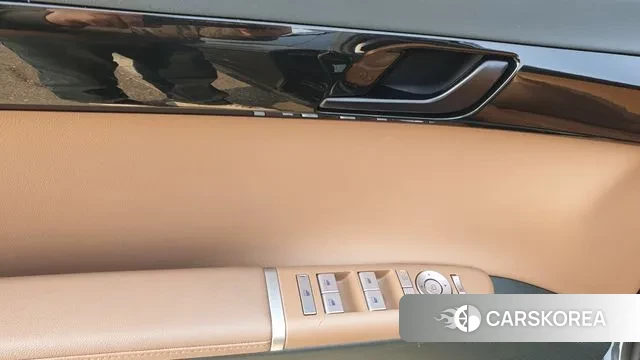 Hyundai Grandeur (GN7) id 3776735 из Кореи 16