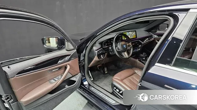 BMW 5 Series (G30) id 2915703 из Кореи 20