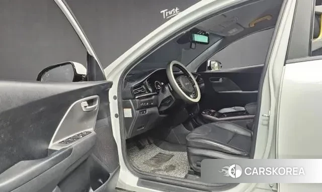 Kia Niro Plus id 2939634 из Кореи 20