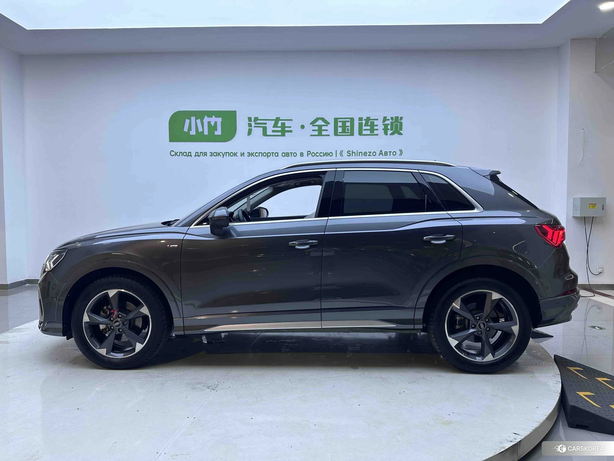 Audi Q3 id 4421114 из Китая 22