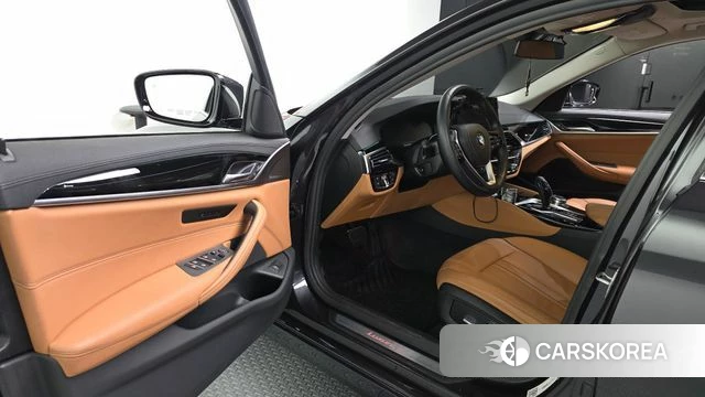 BMW 5 Series (G30) id 4530580 из Кореи 31