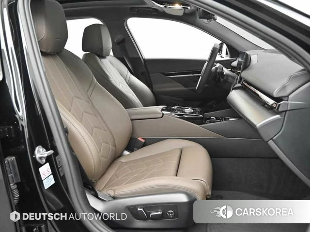 BMW 5 Series (G60) id 4292009 из Кореи 20