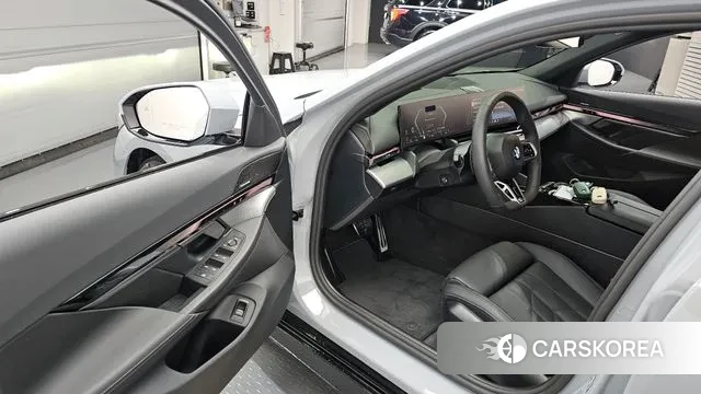 BMW 5 Series (G60) id 3415270 из Кореи 20