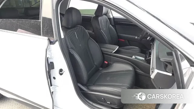 Hyundai Grandeur (GN7) id 3634508 из Кореи 20