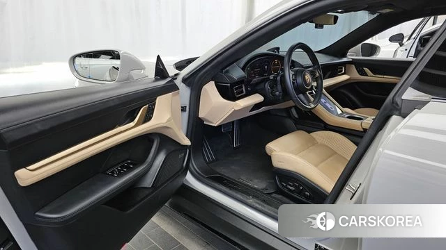Porsche Taycan id 4863670 из Кореи 20