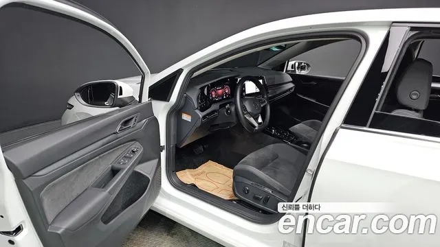 Volkswagen Golf 8th Generation id 2873810 из Кореи 20
