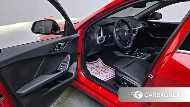 BMW 1 Series (F40) id 2994823 из Кореи 20