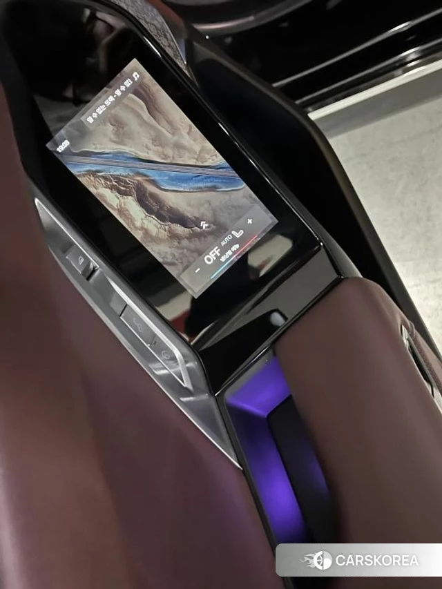 BMW 7 Series (G70) id 3933603 из Кореи 17