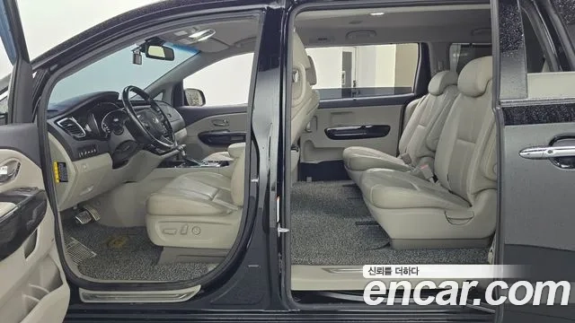 Kia The New Carnival id 2937311 из Кореи 20