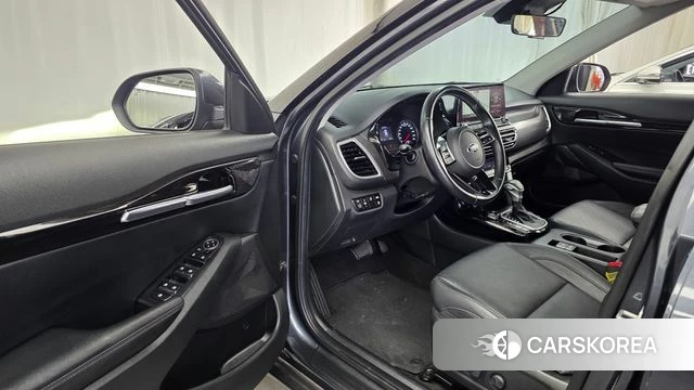 Kia Seltos id 4542484 из Кореи 31