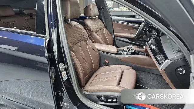 BMW 5 Series (G30) id 3759302 из Кореи 20