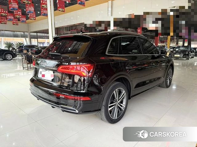 Audi Q5L id 3901953 из Китая 10