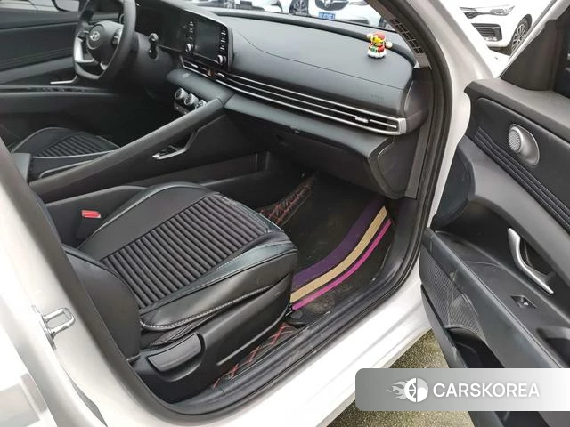 Hyundai Elantra id 4359597 из Китая 15