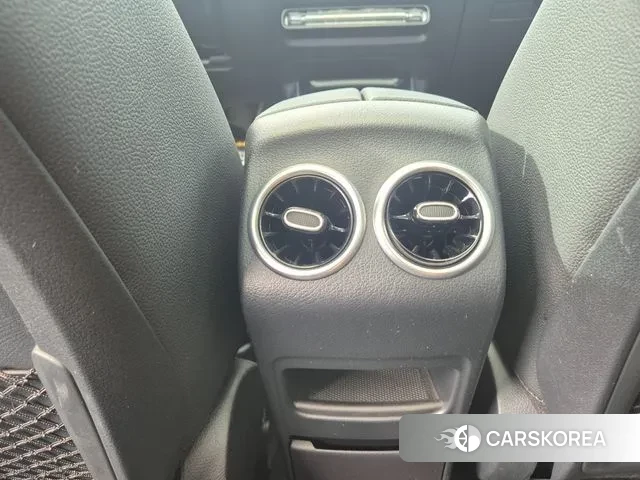 Mercedes-Benz GLA - Class H247 id 3256502 из Кореи 20